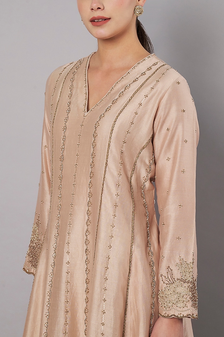 Champagne Chanderi Hand Embroidered Kurta Set by Saahiil Kapoor at Pernia's Pop Up Shop