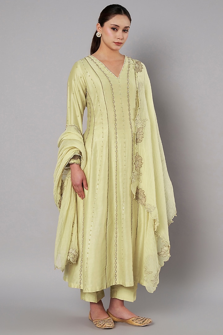 Soft Lime Chanderi Hand Embroidered Kurta Set by Saahiil Kapoor at Pernia's Pop Up Shop