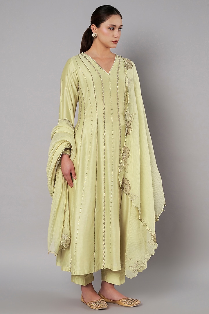 Soft Lime Chanderi Hand Embroidered Kurta Set by Saahiil Kapoor at Pernia's Pop Up Shop