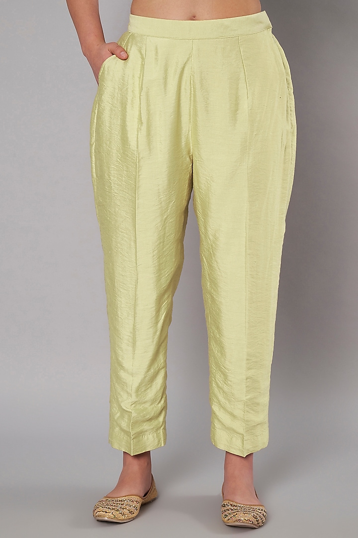 Soft Lime Chanderi Hand Embroidered Kurta Set by Saahiil Kapoor at Pernia's Pop Up Shop