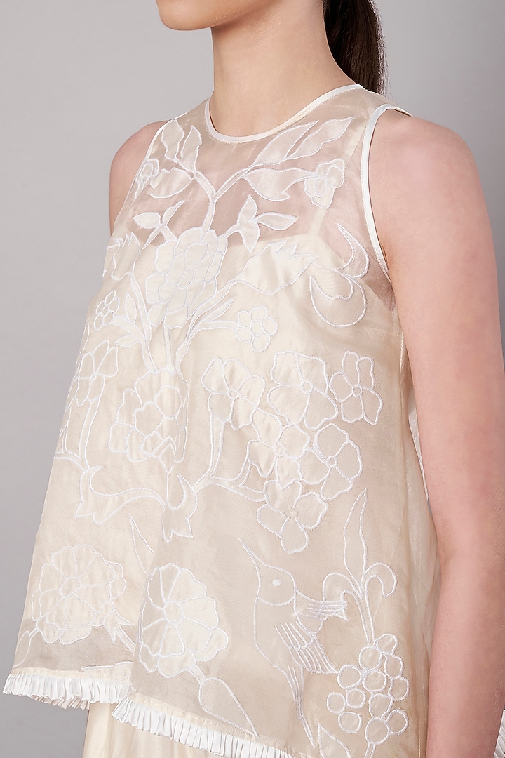 Ivory Mul Chanderi & Chanderi Co-Ord Set by Saahiil Kapoor at Pernia's Pop Up Shop