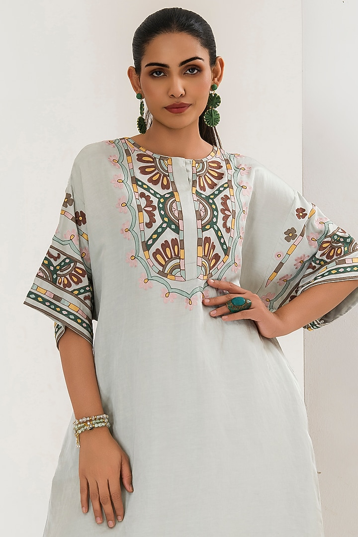 Mint Green Linen Satin Aari Embroidered Co-Ord Set by Saahiil Kapoor at Pernia's Pop Up Shop