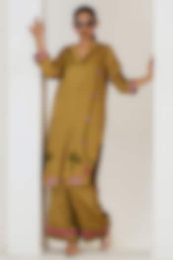 Mustard Linen Satin Floral Embroidered Kurta Set by Saahiil Kapoor at Pernia's Pop Up Shop