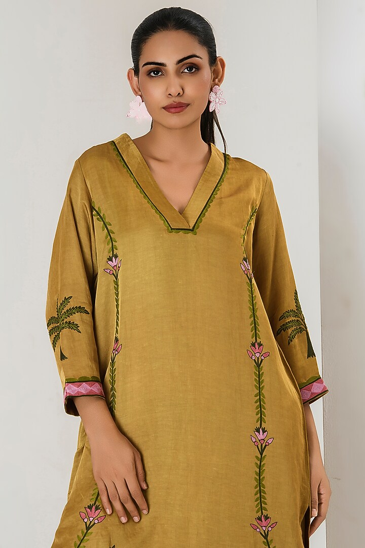 Mustard Linen Satin Floral Embroidered Kurta Set by Saahiil Kapoor at Pernia's Pop Up Shop