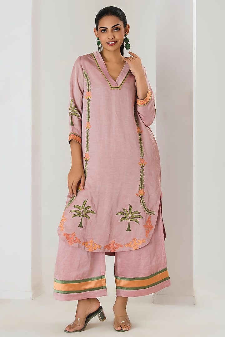 Pink Linen Satin Floral Embroidered Kurta Set by Saahiil Kapoor at Pernia's Pop Up Shop
