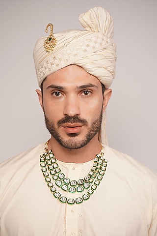 Gold Polki & Emerald Necklace by Suhana art & jewels