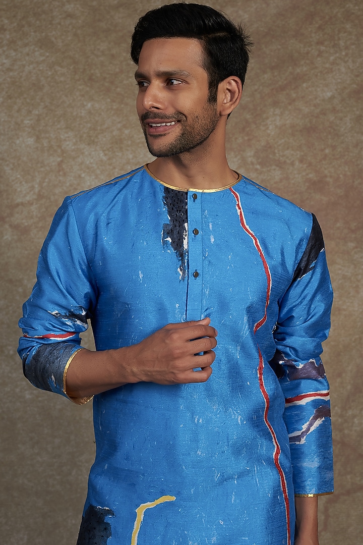 Blue Silk Dupion Printed Kurta by Saksham and Neharicka Men at Pernia's Pop Up Shop