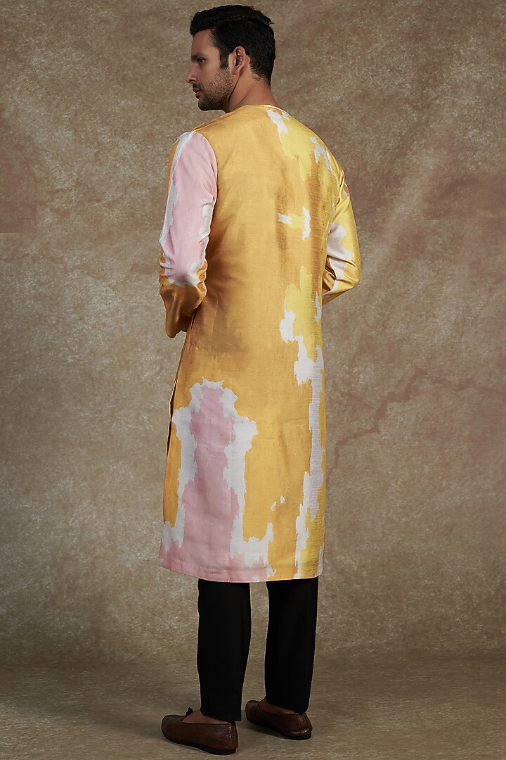 Yellow Silk Dupion Printed & Embroidered Kurta by Saksham and Neharicka Men at Pernia's Pop Up Shop