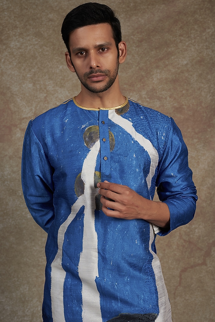 Blue Silk Dupion Printed Kurta by Saksham and Neharicka Men at Pernia's Pop Up Shop