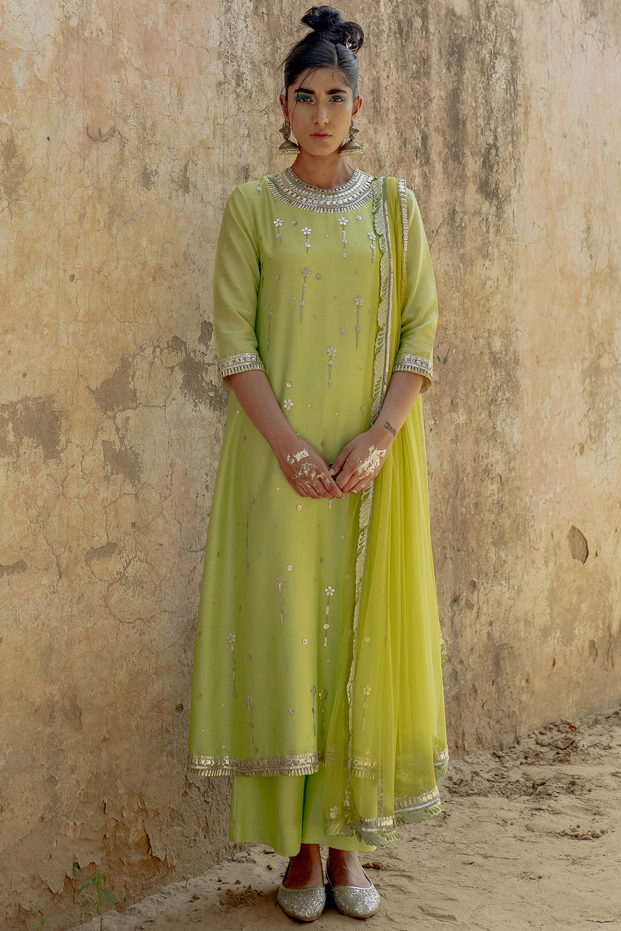 Green Hand Embroidered Kurta Set by Saksham and Neharicka at Pernia's Pop Up Shop