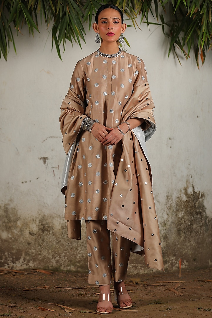 Beige Chanderi Zari Hand Embroidered A-Line Kurta Set by Saksham and Neharicka at Pernia's Pop Up Shop