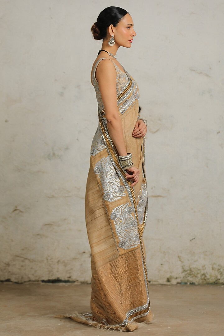 Beige Tussar Silk Aari Hand Embroidered Wedding Saree Set by Saksham and Neharicka at Pernia's Pop Up Shop