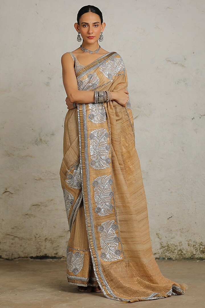 Beige Tussar Silk Aari Hand Embroidered Wedding Saree Set by Saksham and Neharicka at Pernia's Pop Up Shop