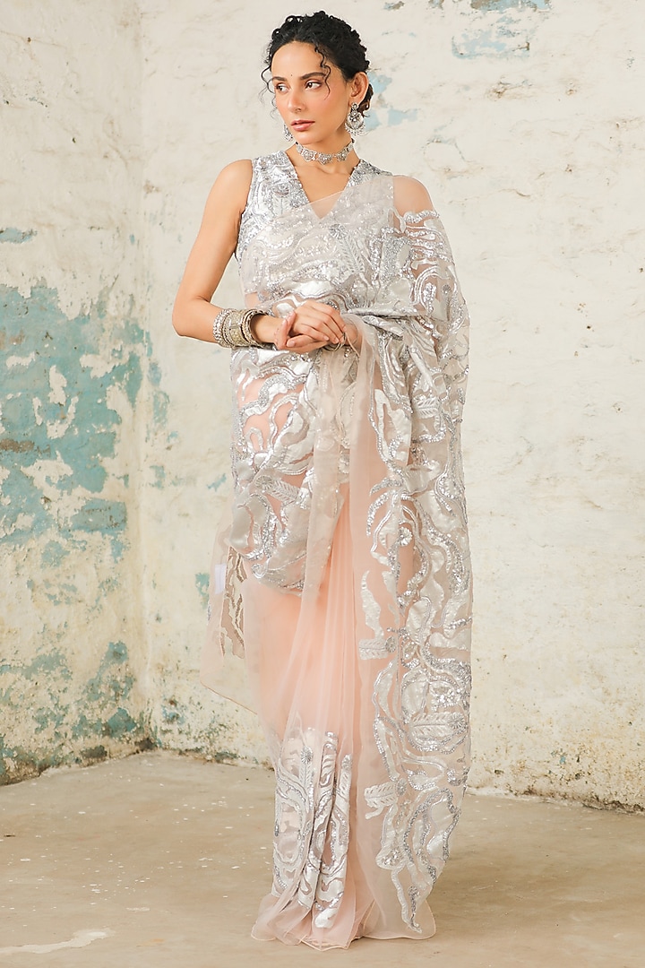 Pale Peach Organza Aari Hand Embroidered Reception Saree Set by Saksham and Neharicka at Pernia's Pop Up Shop