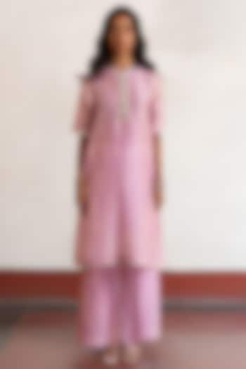 Lavender & Peach Banarasi Cotton Silk Printed & Embroidered Kurta by Saksham and Neharicka at Pernia's Pop Up Shop