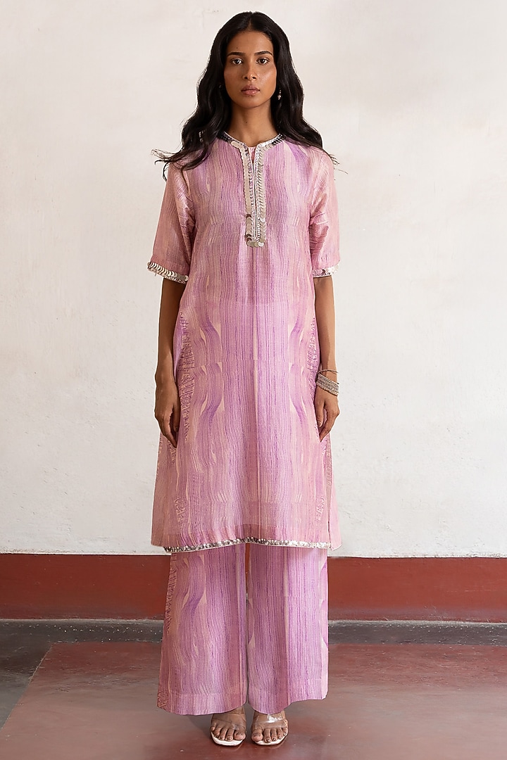 Lavender & Peach Banarasi Cotton Silk Printed & Embroidered Kurta by Saksham and Neharicka at Pernia's Pop Up Shop