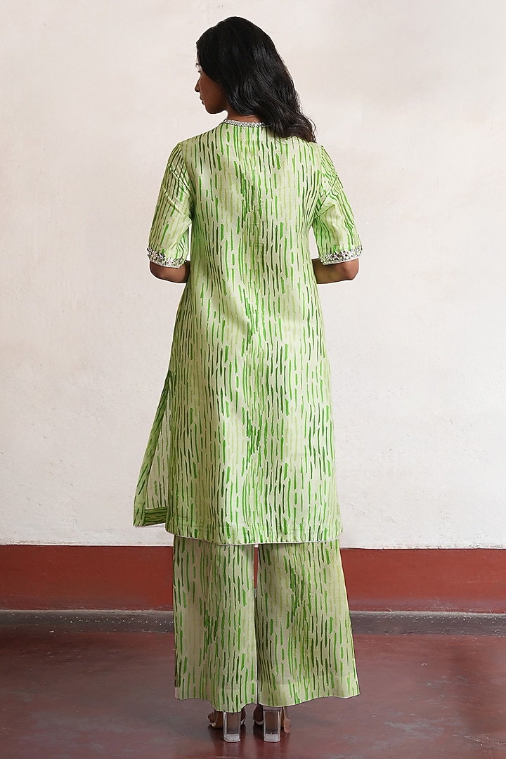 Green Banarasi Cotton Silk Printed & Embroidered Kurta Set by Saksham and Neharicka at Pernia's Pop Up Shop