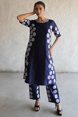 Navy Blue Banarasi Cotton Silk Applique Embroidered Kurta Set by Saksham and Neharicka