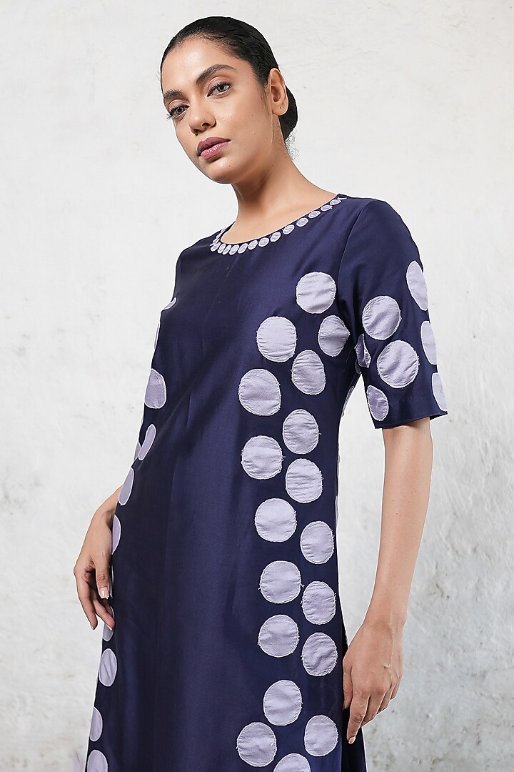 Navy Blue Banarasi Cotton Silk Applique Embroidered Kurta Set by Saksham and Neharicka at Pernia's Pop Up Shop