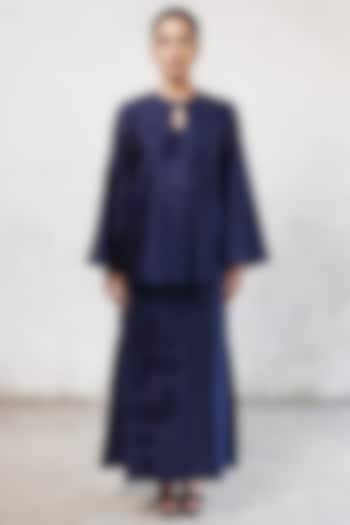 Navy Blue Banarasi Cotton Silk Applique Embroidered Kurta Set by Saksham and Neharicka at Pernia's Pop Up Shop