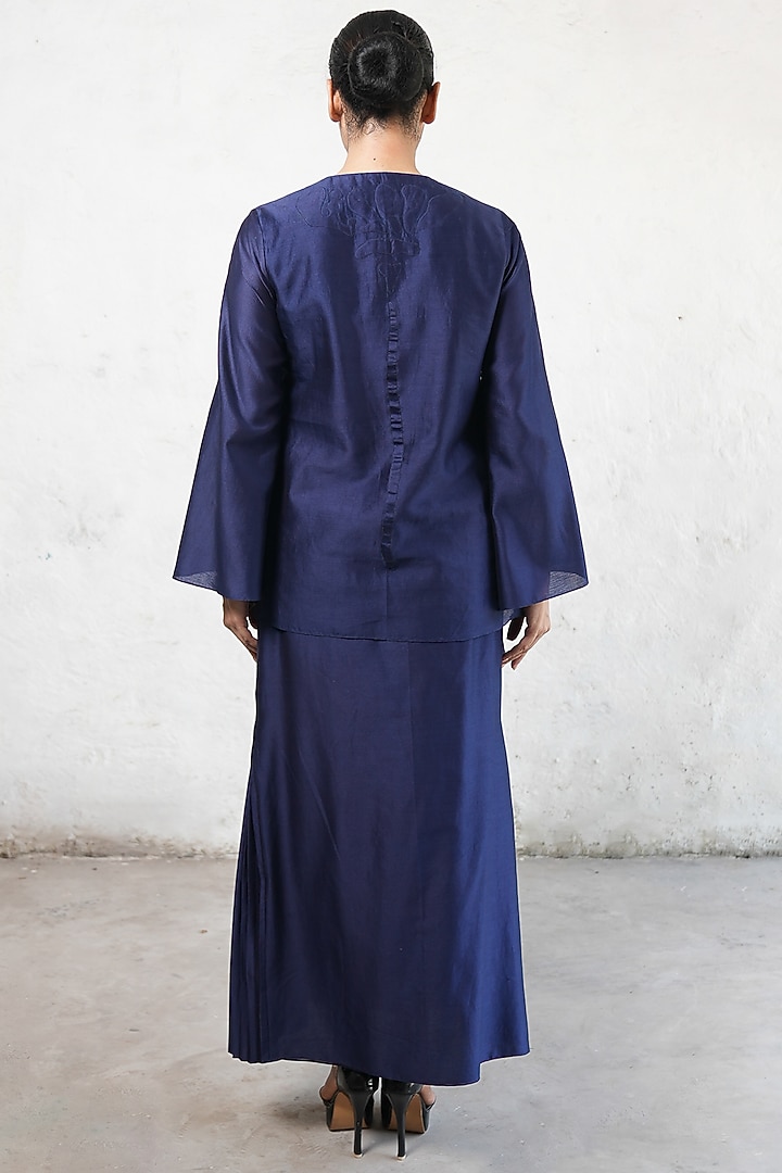 Navy Blue Banarasi Cotton Silk Applique Embroidered Kurta Set by Saksham and Neharicka at Pernia's Pop Up Shop