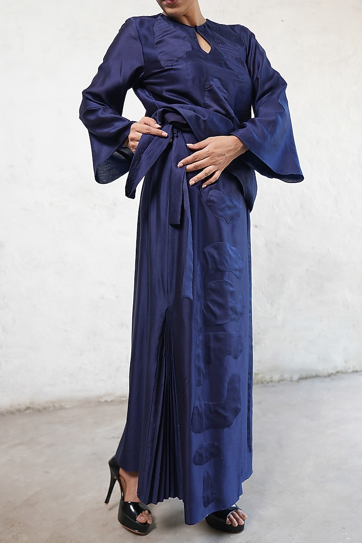 Navy Blue Banarasi Cotton Silk Applique Embroidered Kurta Set by Saksham and Neharicka at Pernia's Pop Up Shop