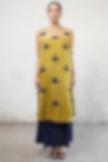 Ochre Yellow Banarasi Silk Organza Applique Embroidered Kurta by Saksham and Neharicka at Pernia's Pop Up Shop