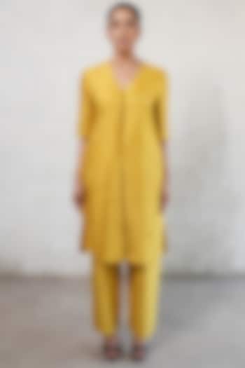 Ochre Yellow Banarasi Cotton Silk Applique Embroidered Kurta Set by Saksham and Neharicka at Pernia's Pop Up Shop