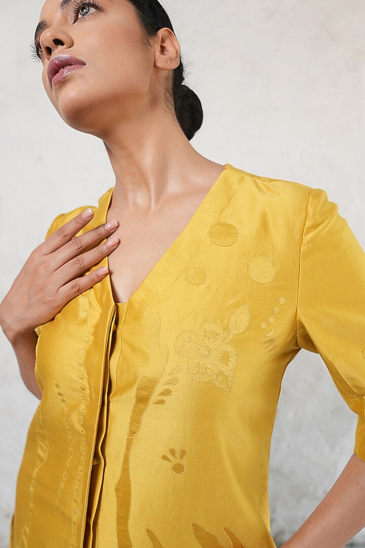Ochre Yellow Banarasi Cotton Silk Applique Embroidered Kurta Set by Saksham and Neharicka at Pernia's Pop Up Shop