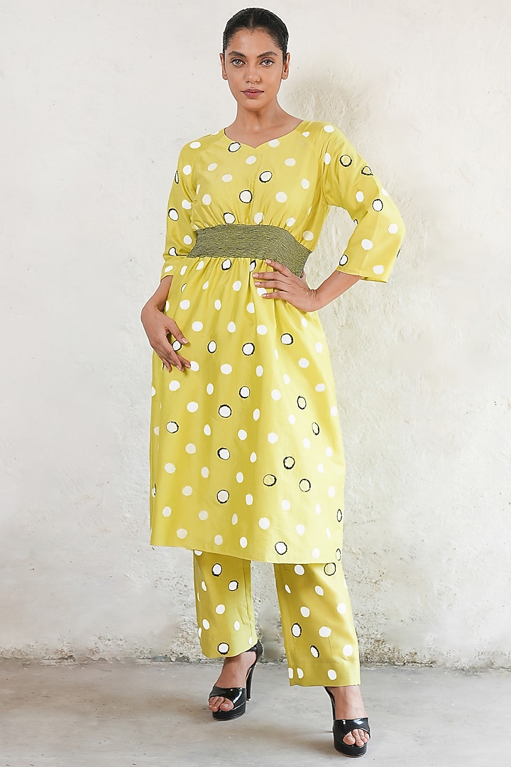 Lime Yellow Banarasi Cotton Silk Applique Embroidered Kurta Set by Saksham and Neharicka at Pernia's Pop Up Shop