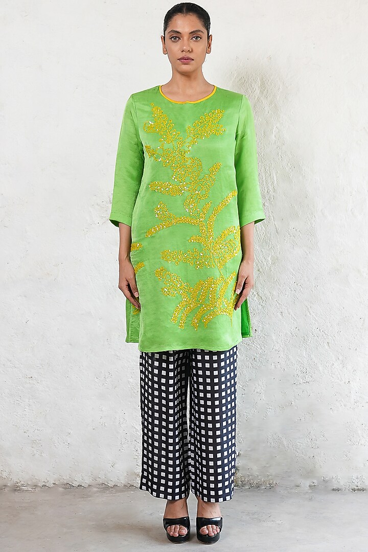 Green Linen Satin Hand Embroidered Kurta Set by Saksham and Neharicka at Pernia's Pop Up Shop