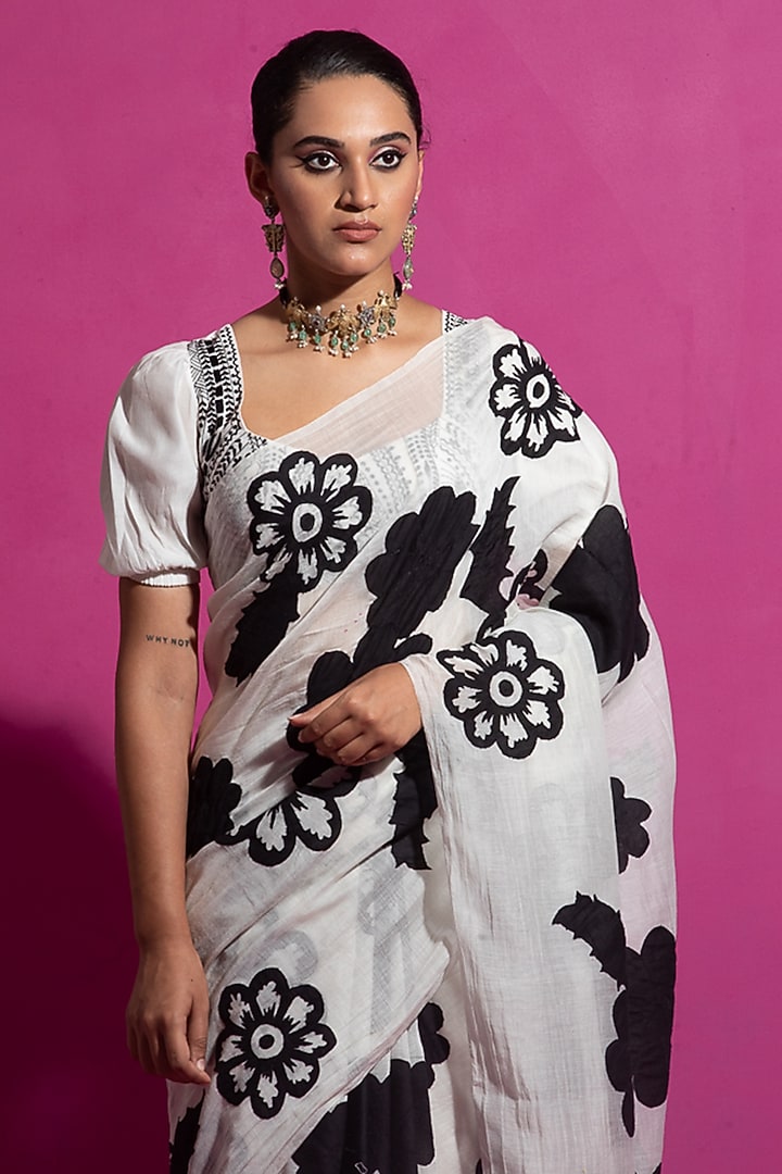 Ivory & Black Mulmul Floral Jaal Embroidered Wedding Saree Set by Saksham and Neharicka at Pernia's Pop Up Shop