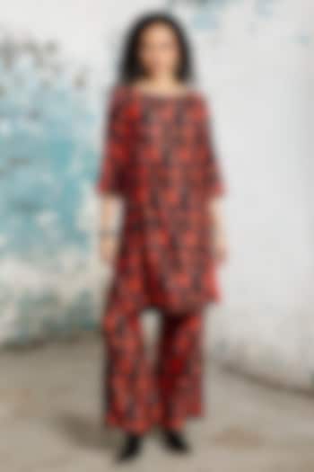 Red & Black Banarasi Cotton Silk Printed & Embroidered Kurta Set by Saksham and Neharicka at Pernia's Pop Up Shop
