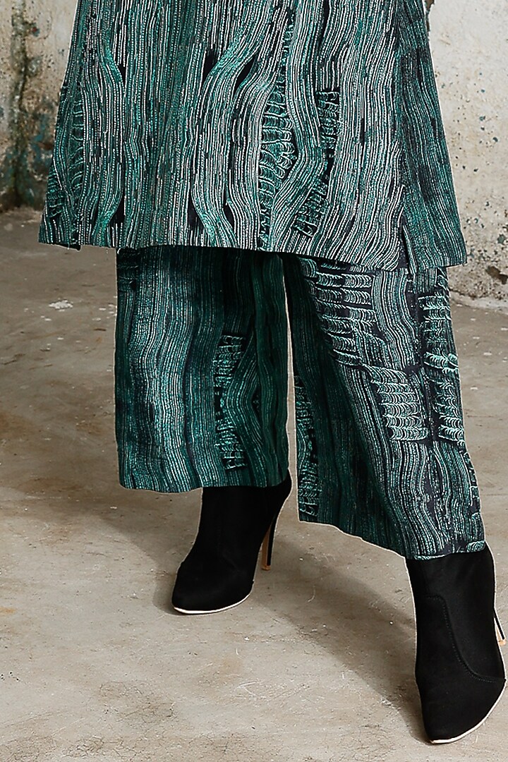 Green & Black Banarasi Cotton Silk Dori Embroidered Kurta Set by Saksham and Neharicka at Pernia's Pop Up Shop