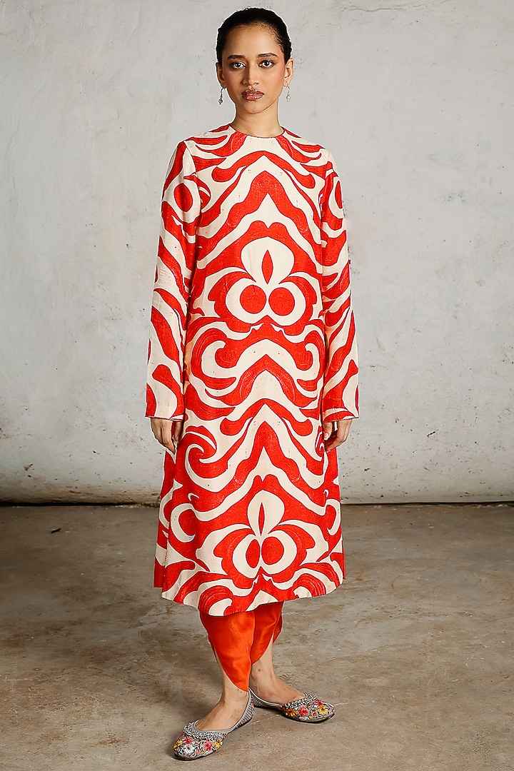 Orange & White Viscose Dupion Printed Kurta Set by Saksham and Neharicka at Pernia's Pop Up Shop