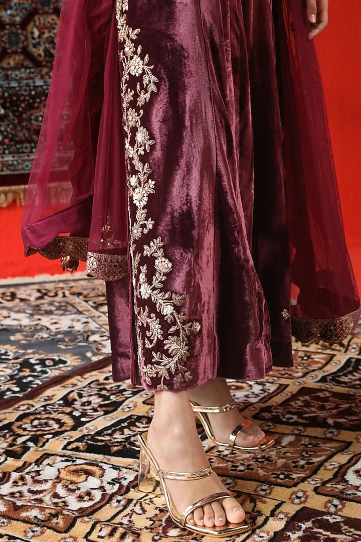 Deep Wine Velvet Zardosi Hand Embroidered Kurta Set by SABE at Pernia's Pop Up Shop