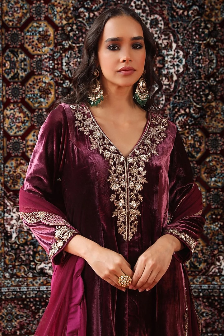 Deep Wine Velvet Zardosi Hand Embroidered Kurta Set by SABE at Pernia's Pop Up Shop
