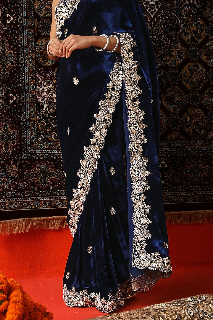 Deep Blue Velvet Zardosi Embroidered Reception Saree Set by SABE at Pernia's Pop Up Shop