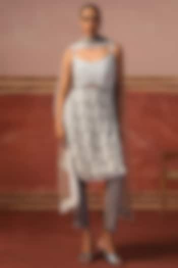 Grey Net Jaal Embellished Kurta Set by SABE at Pernia's Pop Up Shop