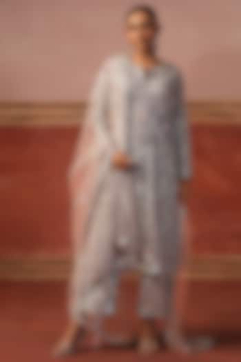 Grey Net Jaal & Zari Embellished Kurta Set by SABE at Pernia's Pop Up Shop
