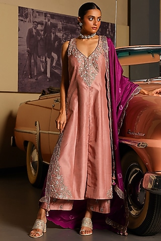 Rose Pink Pure Silk Dabka & Zari Hand Embroidered Kurta Set by SABE