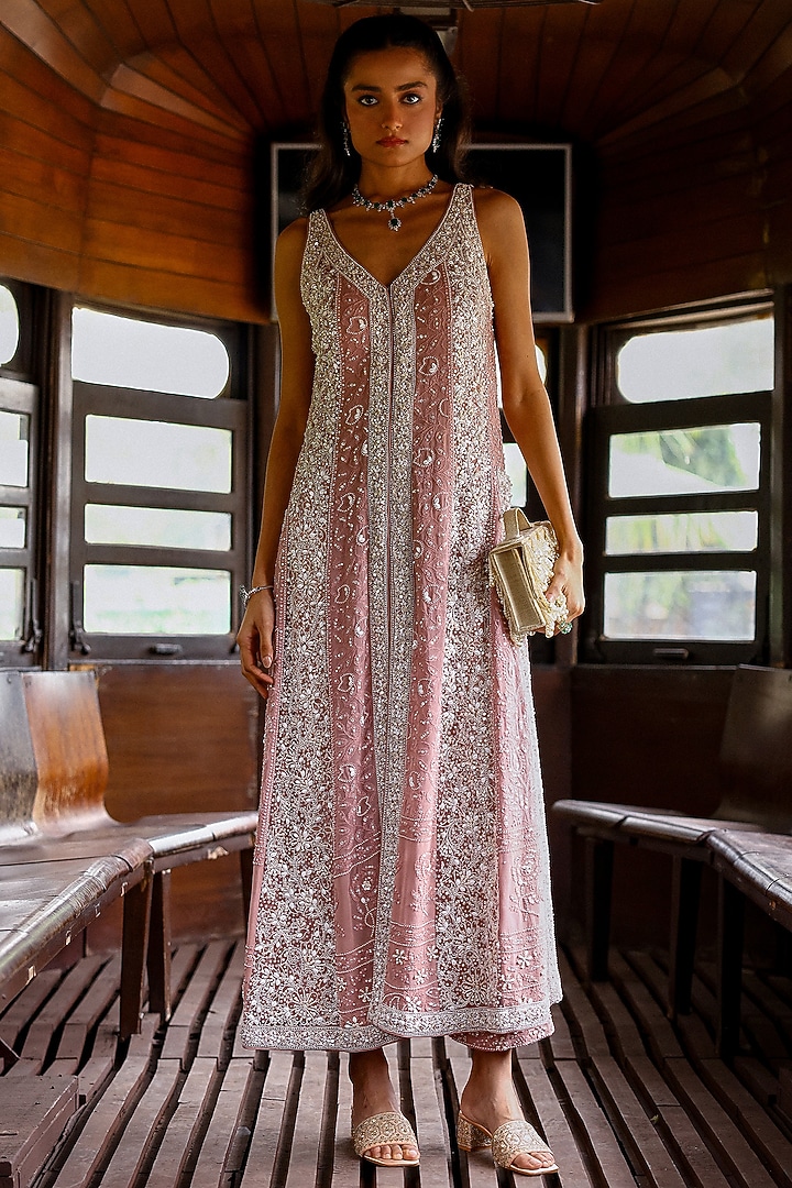 Rose Pink Chikankari Resham & Sequins Hand Embroidered Kurta Set by SABE at Pernia's Pop Up Shop