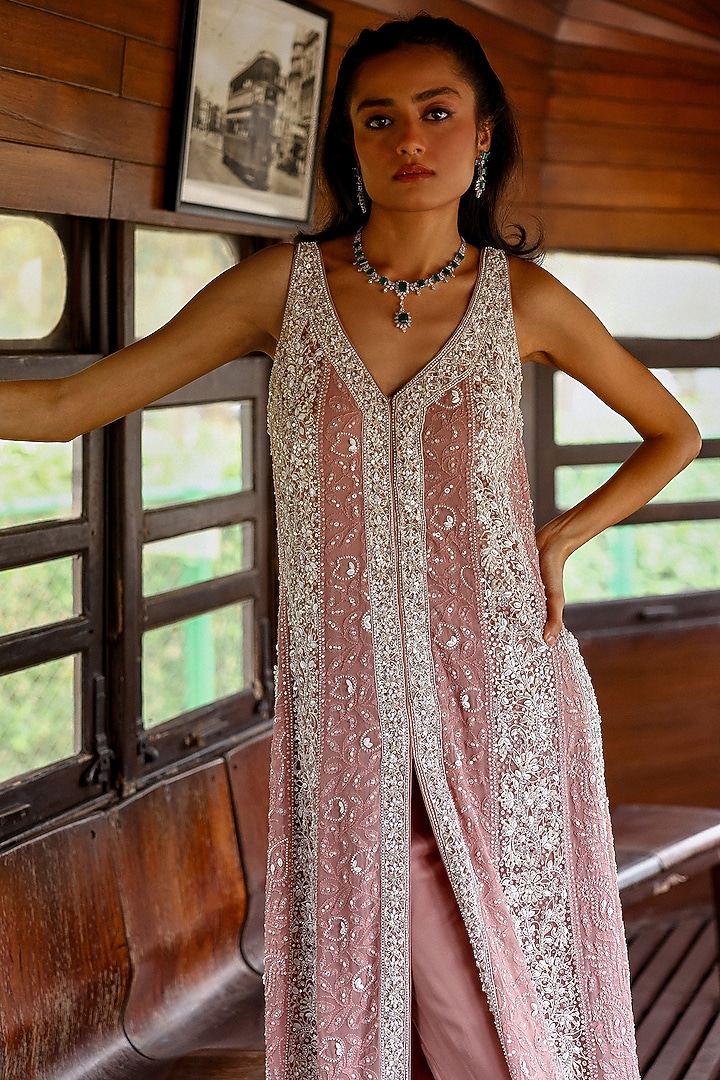 Rose Pink Chikankari Resham & Sequins Hand Embroidered Kurta Set by SABE at Pernia's Pop Up Shop