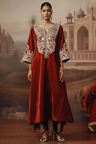 Rust Velvet Dabka Embroidered Kaftan Set by SABE