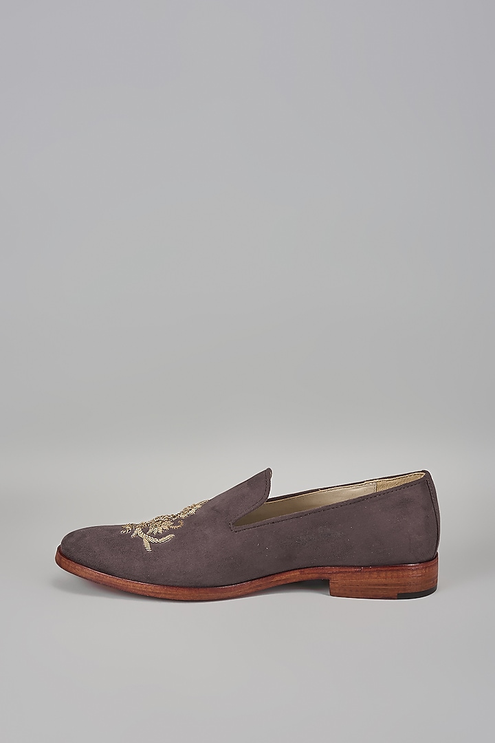 Brown Suede Hand Embroidered Loafers by SALIL BHATIA at Pernia's Pop Up Shop