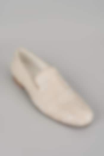 Ivory Raw Silk Zari Embellished Loafers by SALIL BHATIA at Pernia's Pop Up Shop