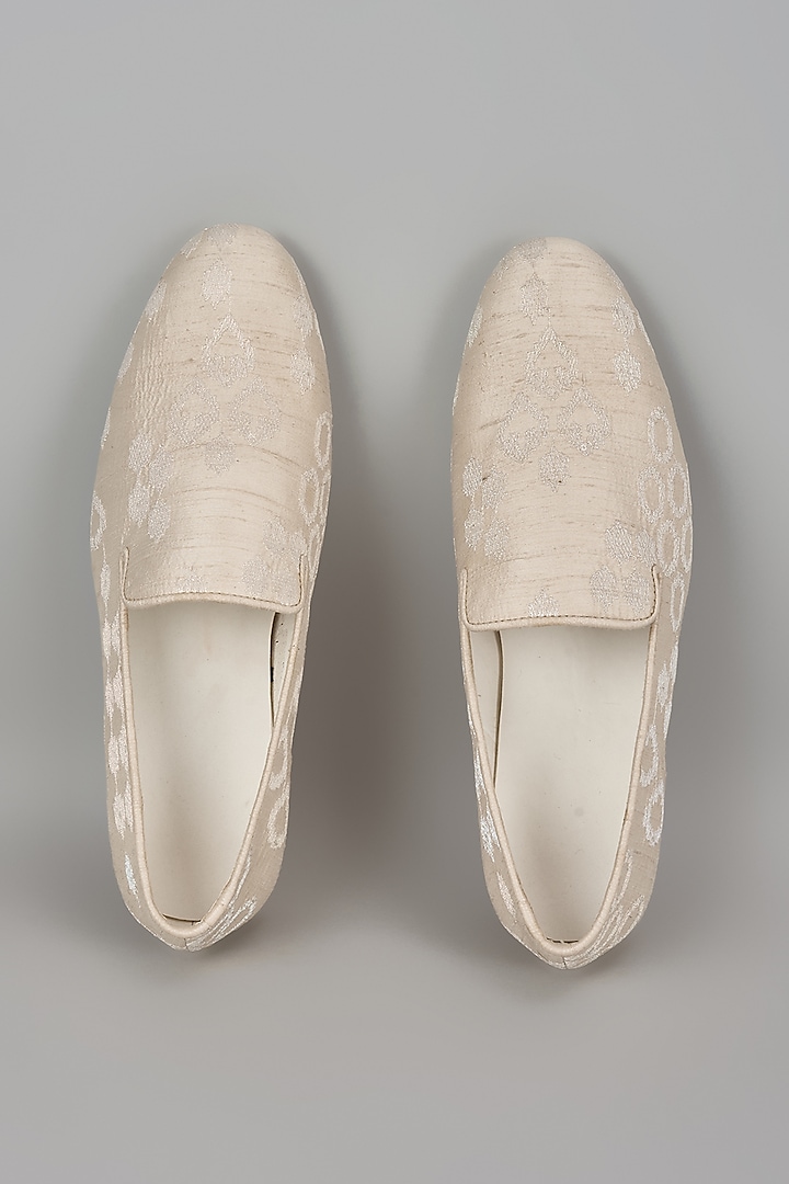 Ivory Raw Silk Zari Embellished Loafers by SALIL BHATIA at Pernia's Pop Up Shop