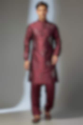 Wine Silk Mirror Embroidered Kurta Set by SALIL BHATIA at Pernia's Pop Up Shop