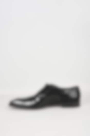 Black Patent Leather & Suede Oxford Shoes by SALIL BHATIA at Pernia's Pop Up Shop