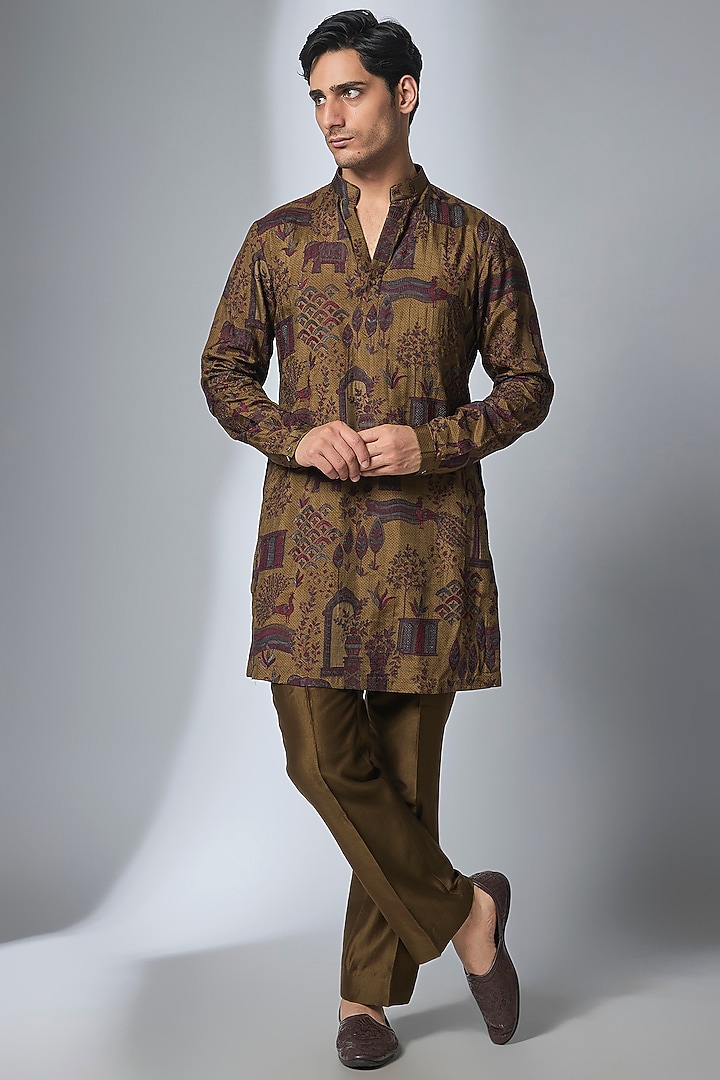 Rust-Gold Silk Dola Thread Embellished Kurta Set by SALIL BHATIA at Pernia's Pop Up Shop